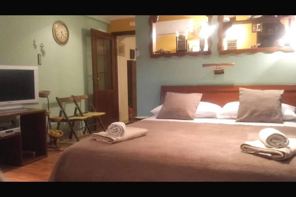 Апартаменты Authentic Dalmatian House Sara Сплит