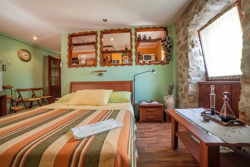 Апартаменты Authentic Dalmatian House Sara Сплит 0*,  Хорватия