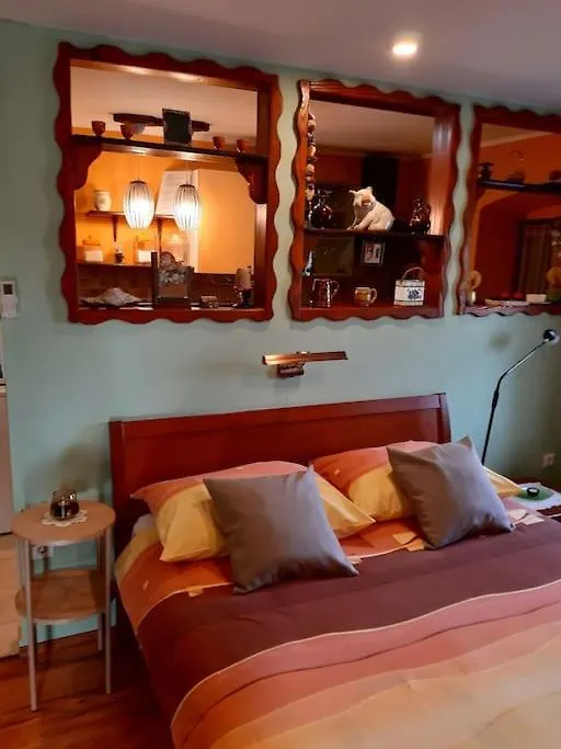 Authentic Dalmatian House Sara Appartement Split