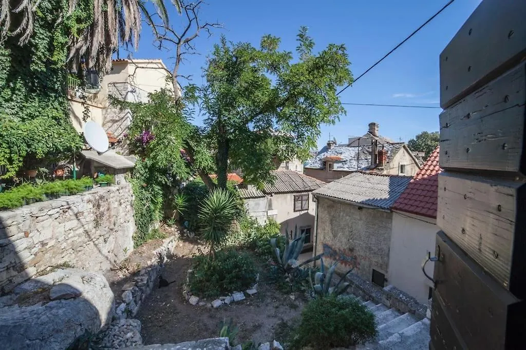 Authentic Dalmatian House Sara Appartement Split Kroatië